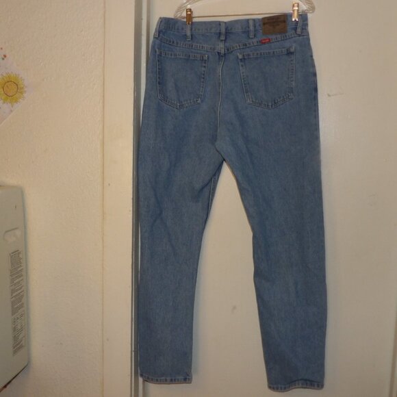Wrangler Men's Straight Leg Light Wash Jeans Sz 38/34 - Picture 2 of 5